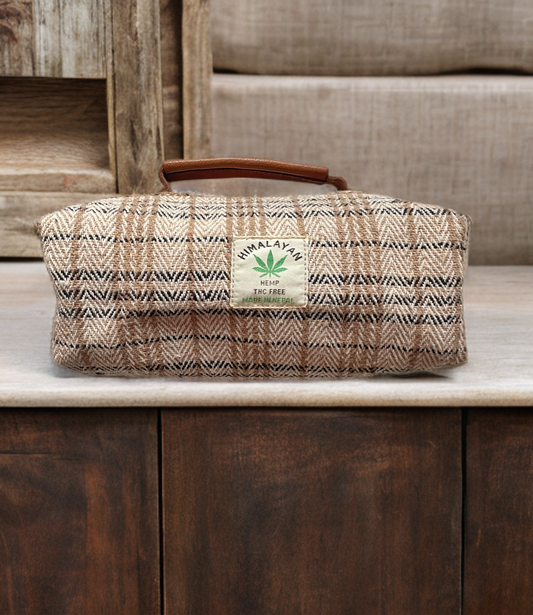 Makeup pouch