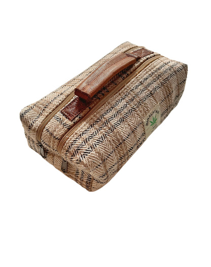 Makeup pouch