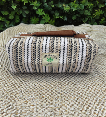 Makeup pouch