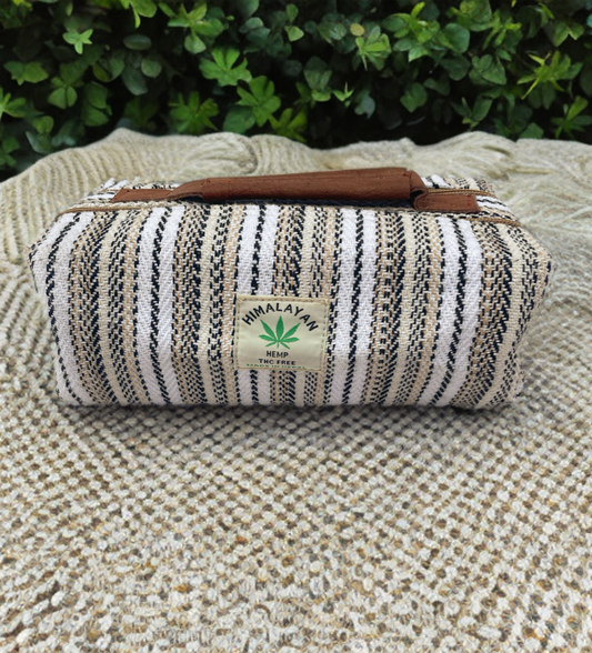 Makeup pouch