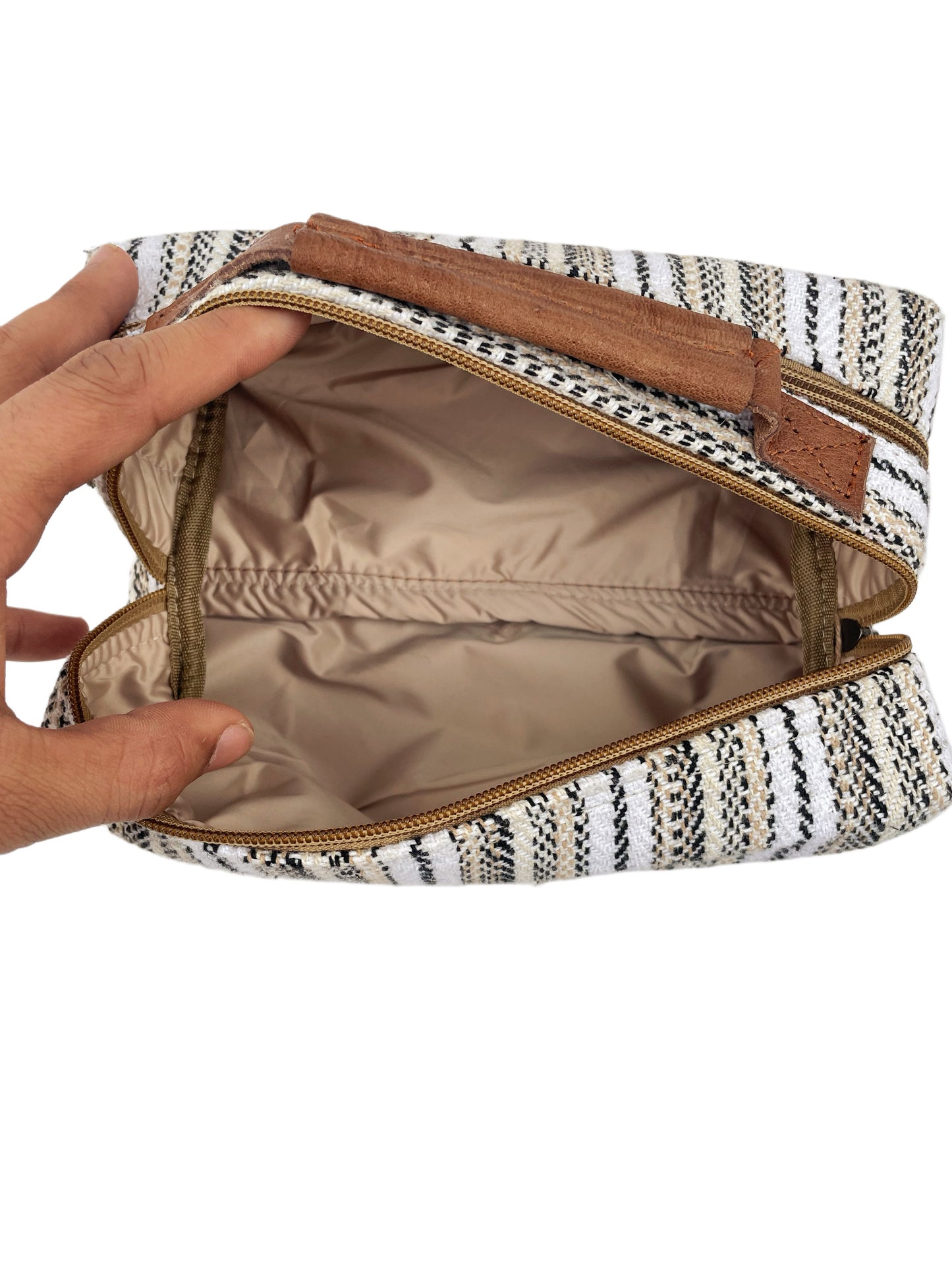 Makeup pouch