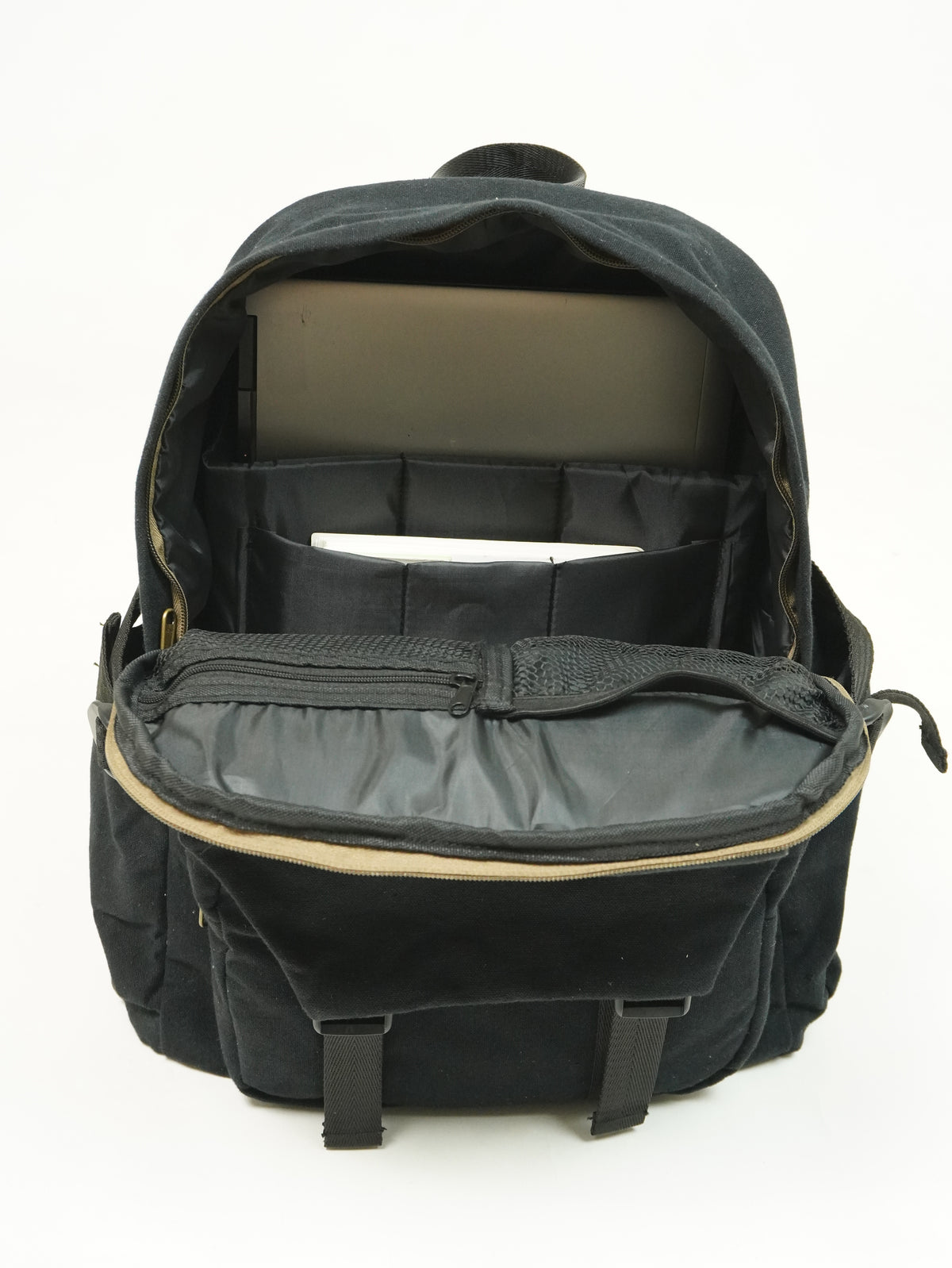 Urban Quest Backpack (Black)